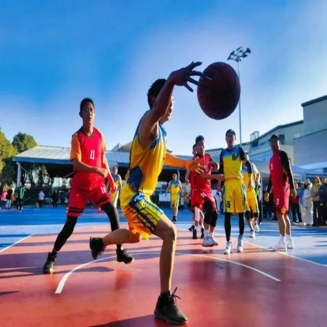 张之臻首次亮相蒙卡赛表现亮眼